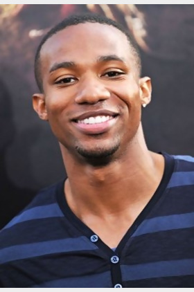 亚伦·艾斯卡本塔个人介绍