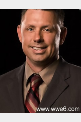 Michael Cole个人介绍