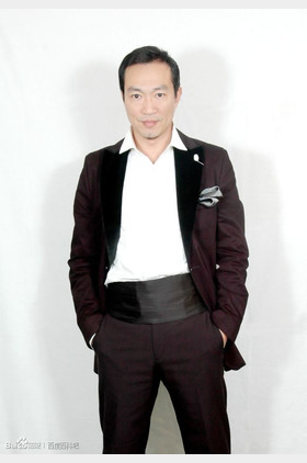黄实个人介绍