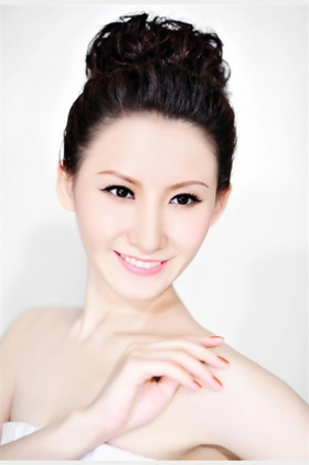 李佳佳个人介绍