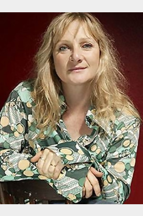 莱丝莉·夏普个人介绍