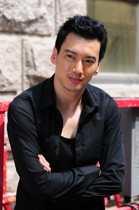 王坤个人介绍