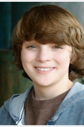 托比·尼克尔斯个人介绍