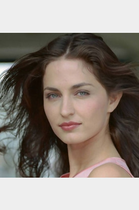 艾丽卡·莫露珊/Erika Marozsán个人介绍