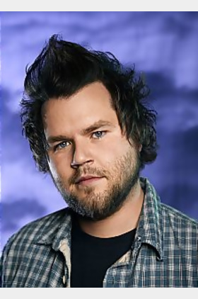 泰勒·拉拜Tyler Labine个人介绍