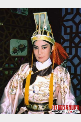 叶青个人介绍
