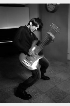 李汪哲个人介绍