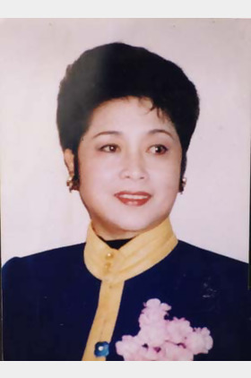 黄婉秋个人介绍