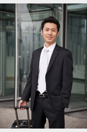 庞贝童个人介绍