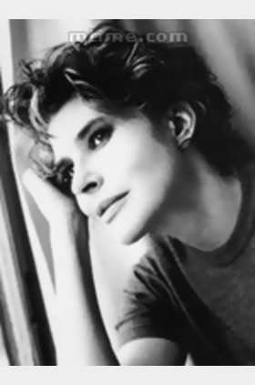 芬妮·阿尔丹个人介绍