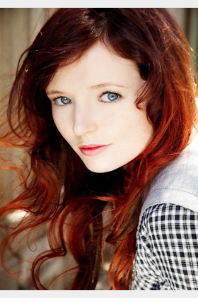 Stef Dawson个人介绍