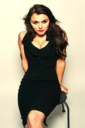 萨曼莎·巴克斯个人介绍