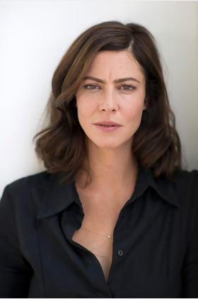 安娜·莫格拉莉丝个人介绍