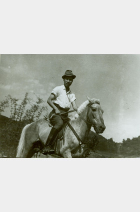 何非光个人介绍