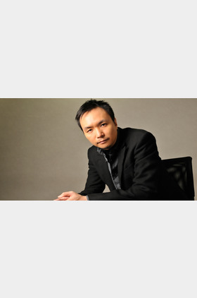 长冢圭史个人介绍