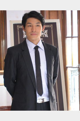 蓝钧天个人介绍