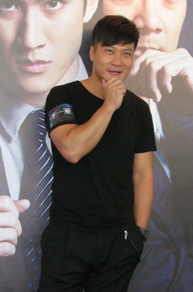 钱嘉乐个人介绍