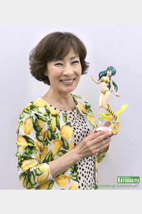 平野文个人介绍