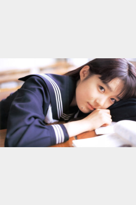 初音映莉子个人介绍