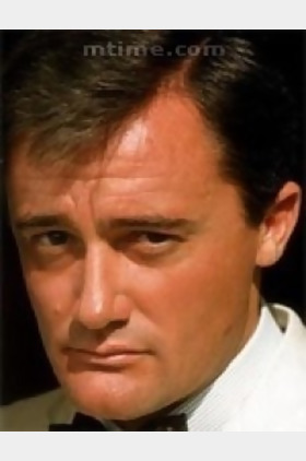 罗伯特·沃恩/Robert Vaughn个人介绍