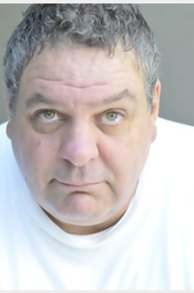 Sam Douglas个人介绍